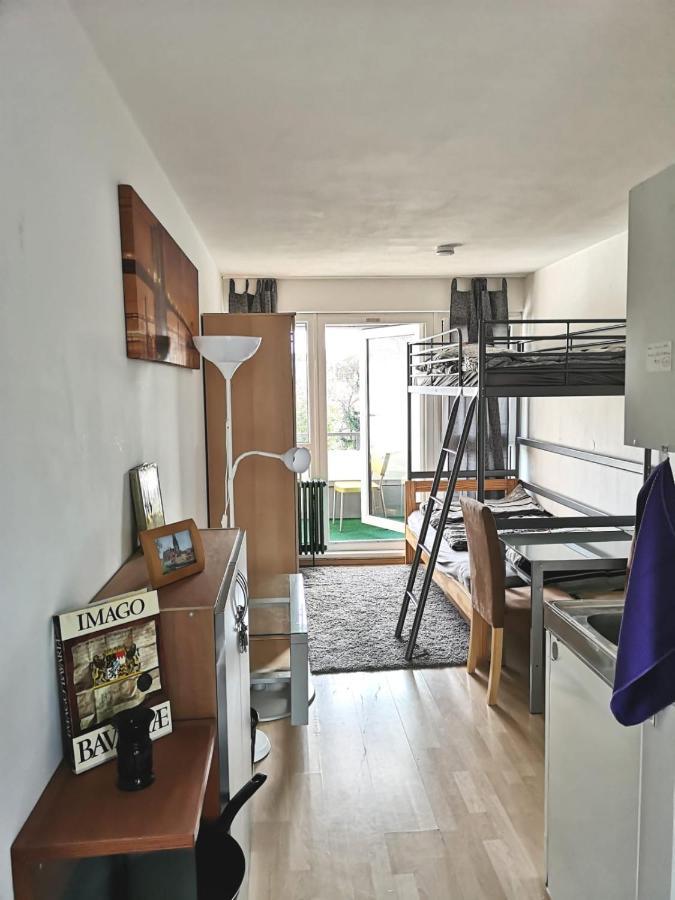 Komfortables Apartment, Next To University, Parking Регенсбург Екстериор снимка